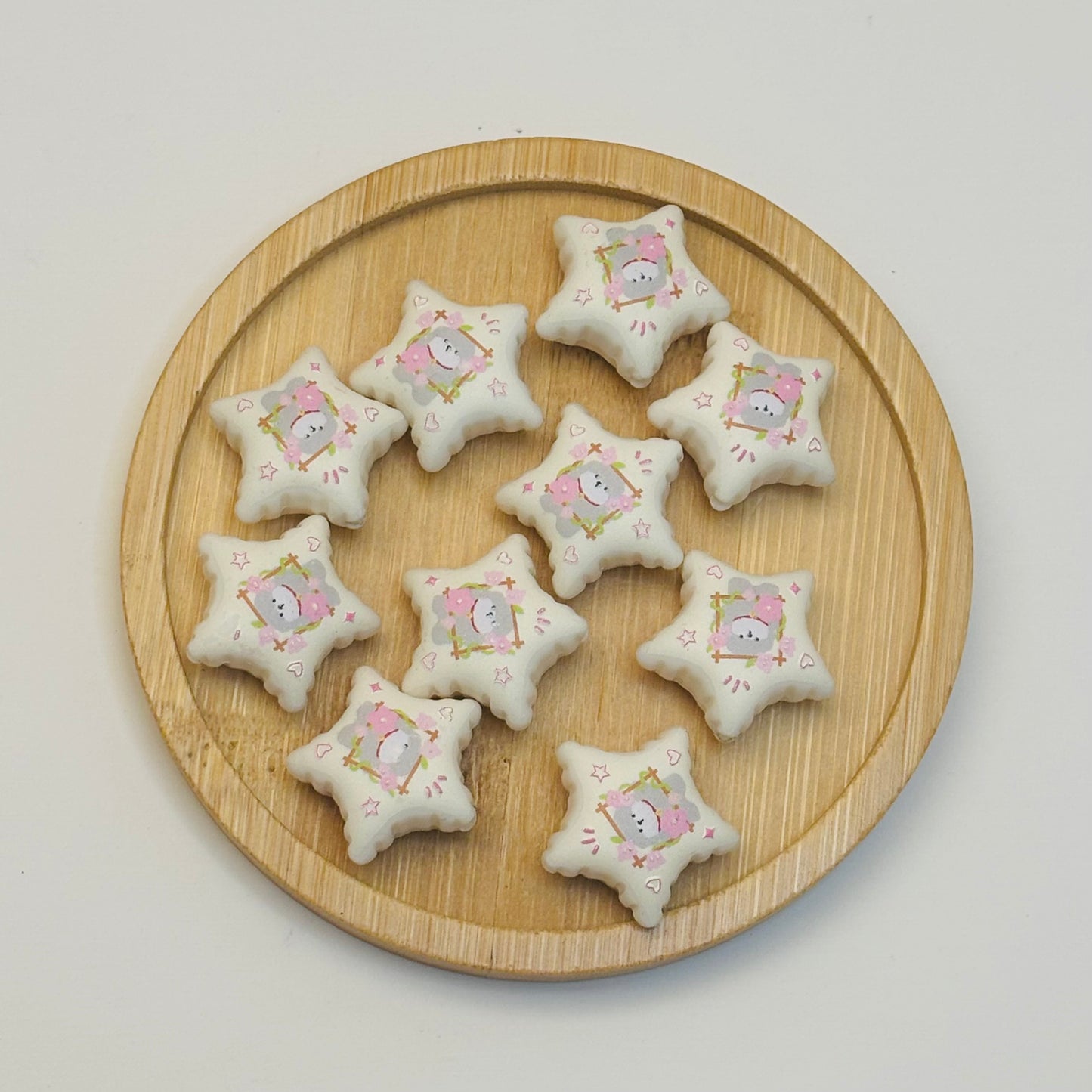 Perles en acrylique - Étoile Crème Kawaii ⭐