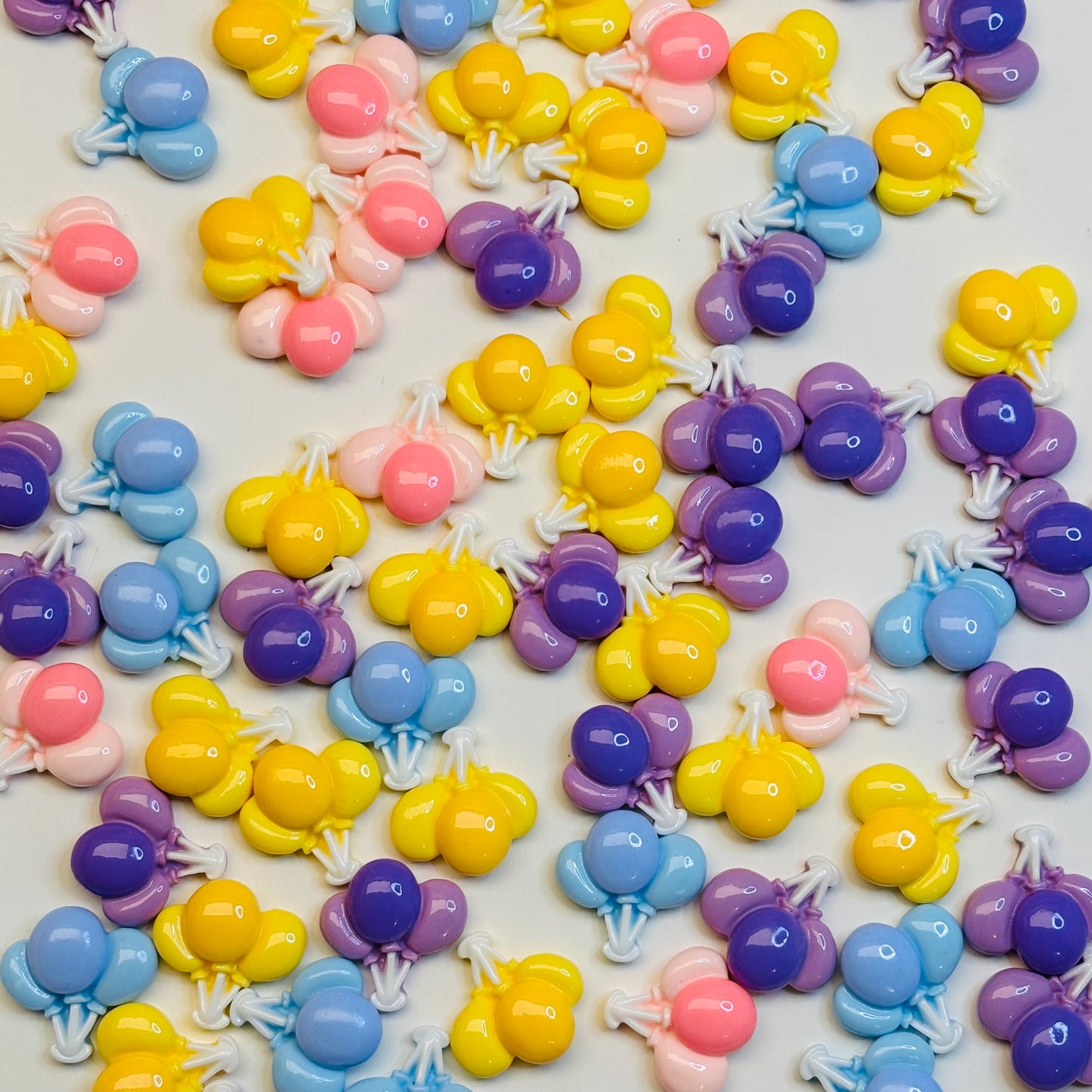 Charms en résine - Ballons Colorés 🎈✨