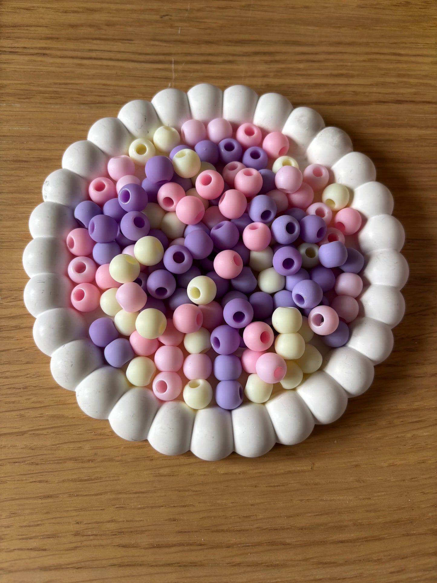 Perles en acryliques - Ronde (10mm - gros trou)