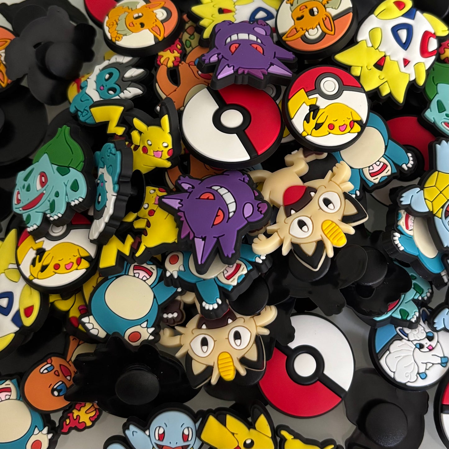 ✨ Crocs Charms mix