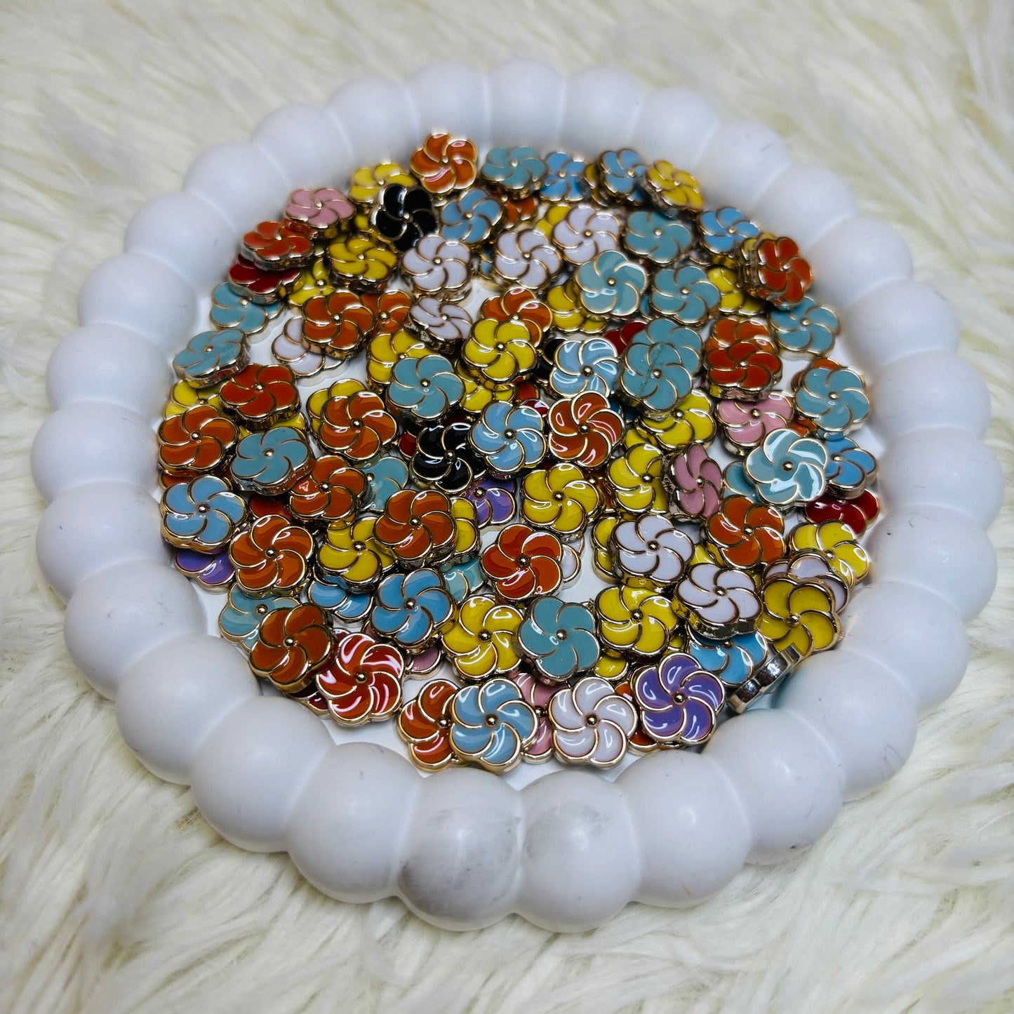 Sachet de Charms Acrylique Kawaii – Lot de 10g (~40 à 70 pièces)