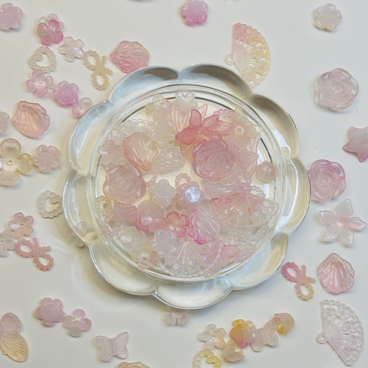Mix perles & charms acryliques - Assortiment Kawaii 🌸✨