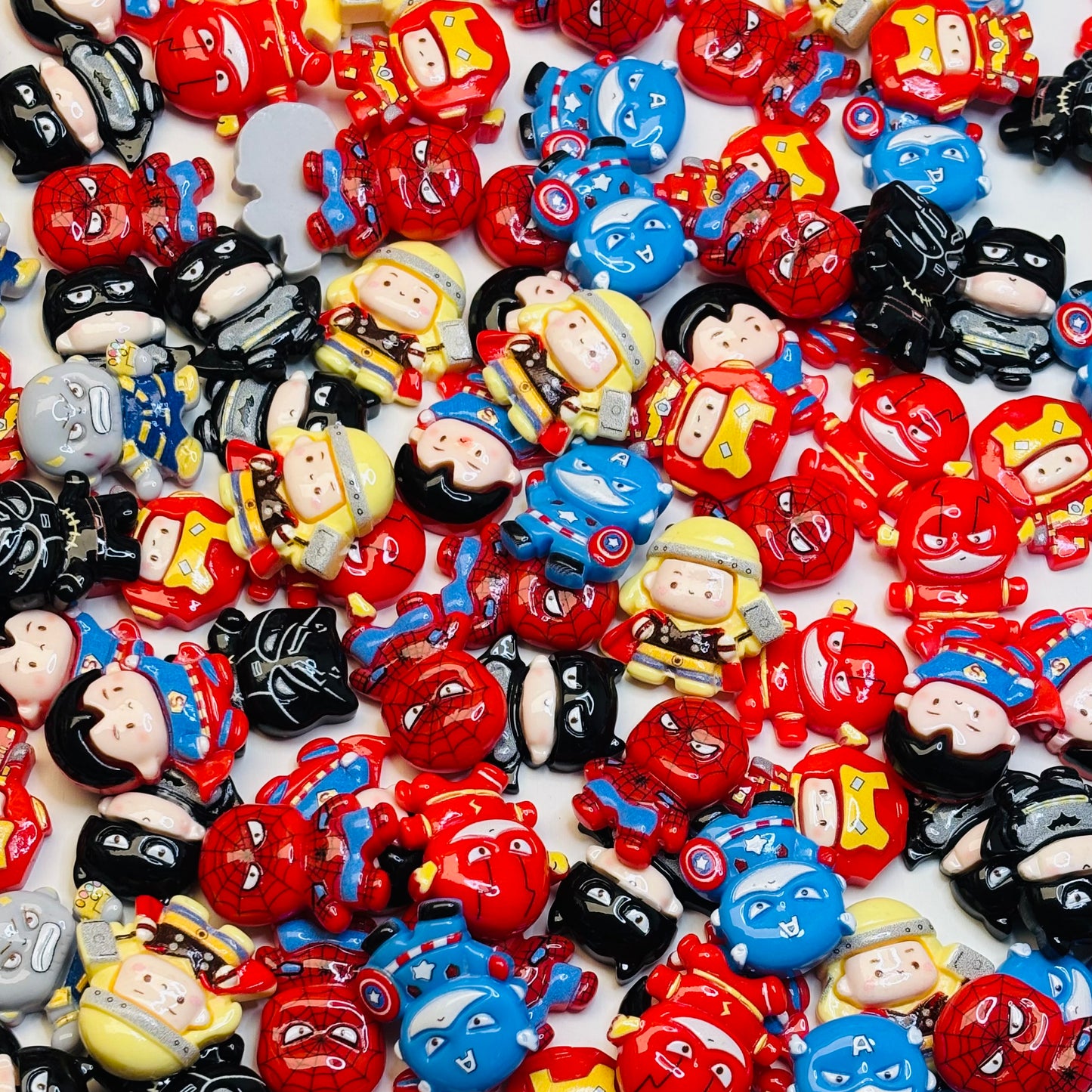Charms en résine - Super Héros Kawaii 🦸‍♂️✨