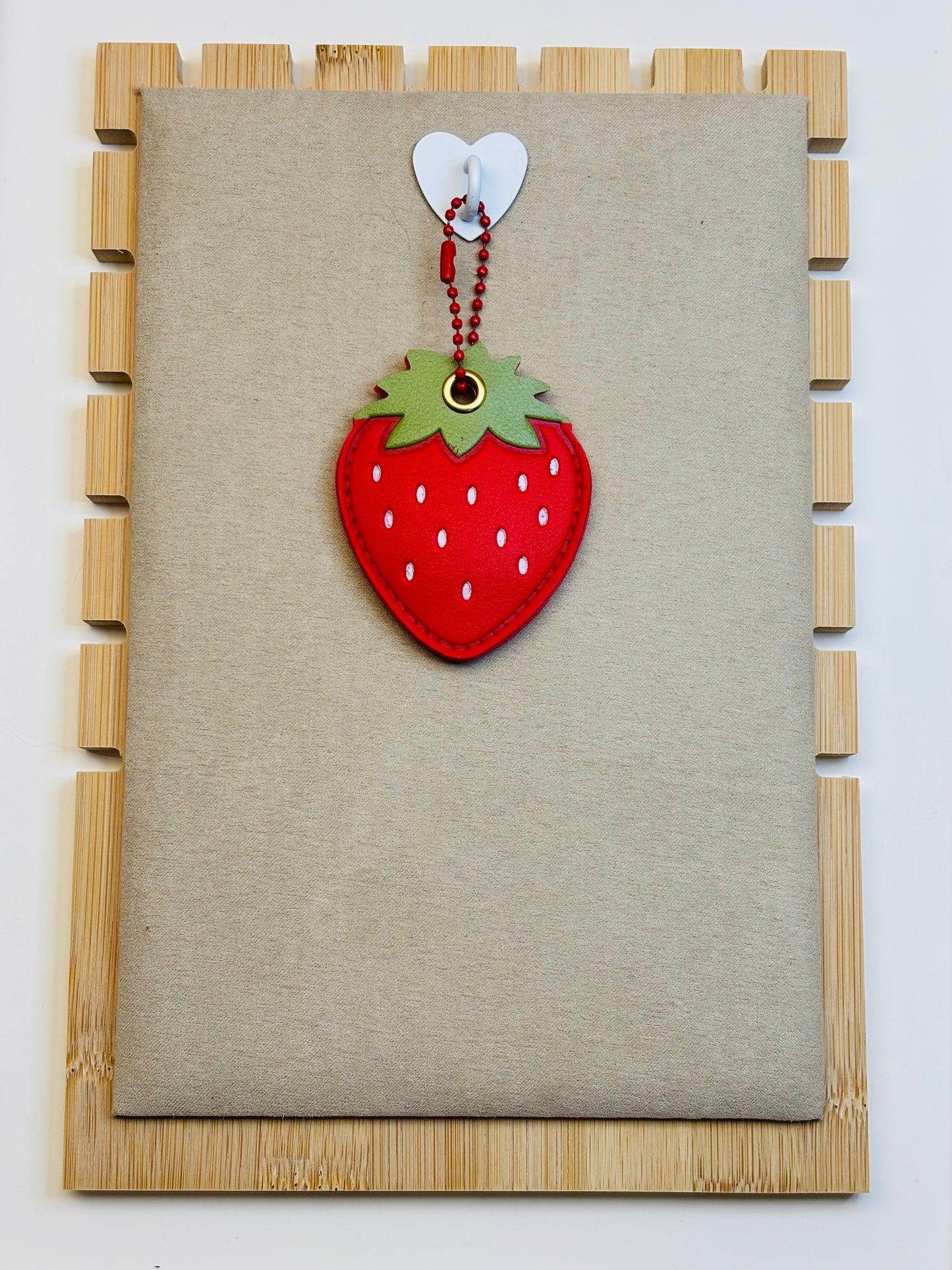 Porte-clé Fraise effet cuir 🍓✨