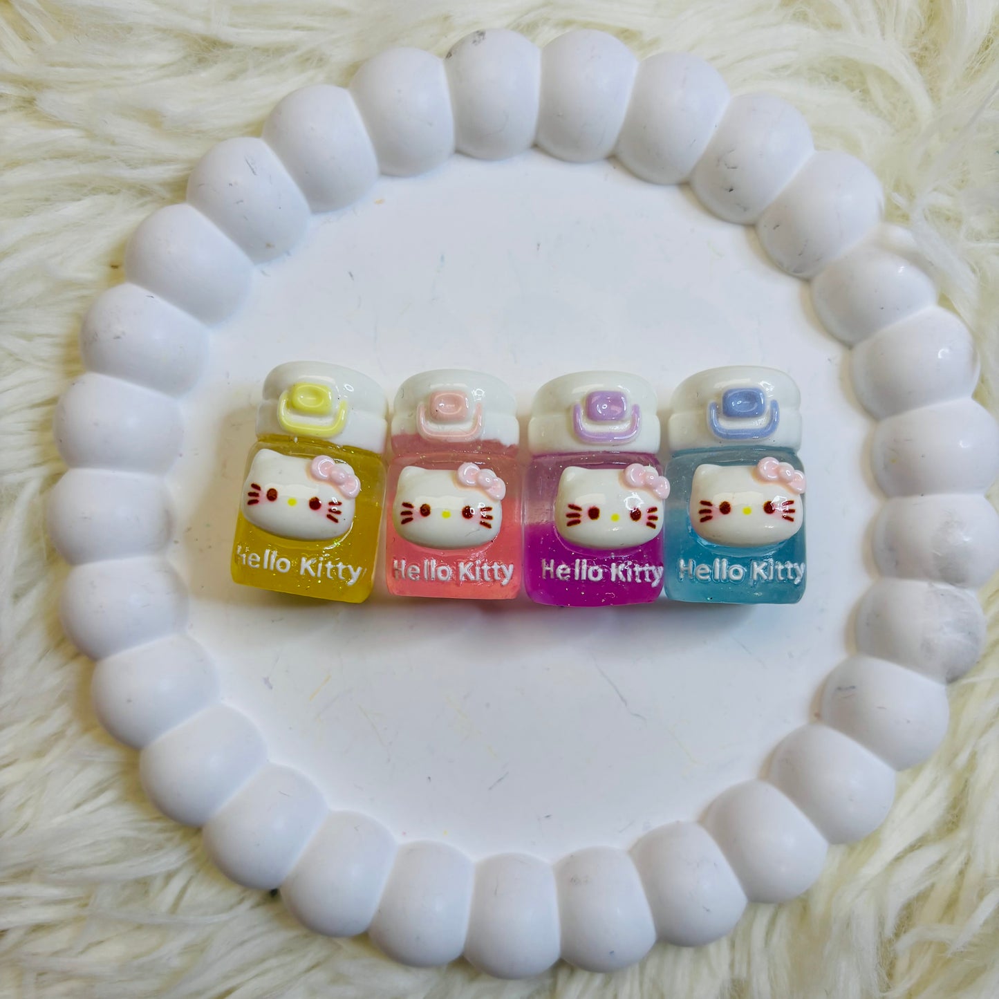 Miniature en résine - HK Pastel Bottle (Vendu à l’unité) 🌸