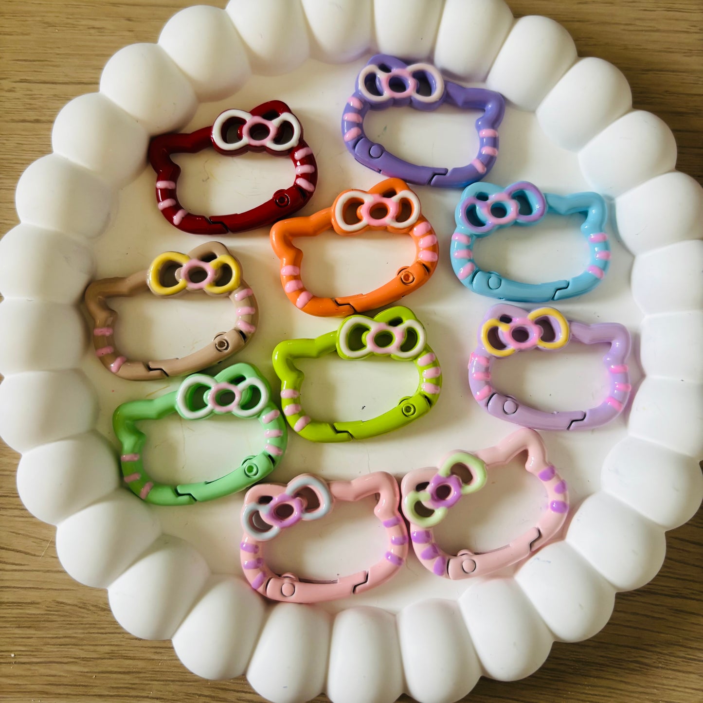 Petit anneau peinte HK (vendu par 5)