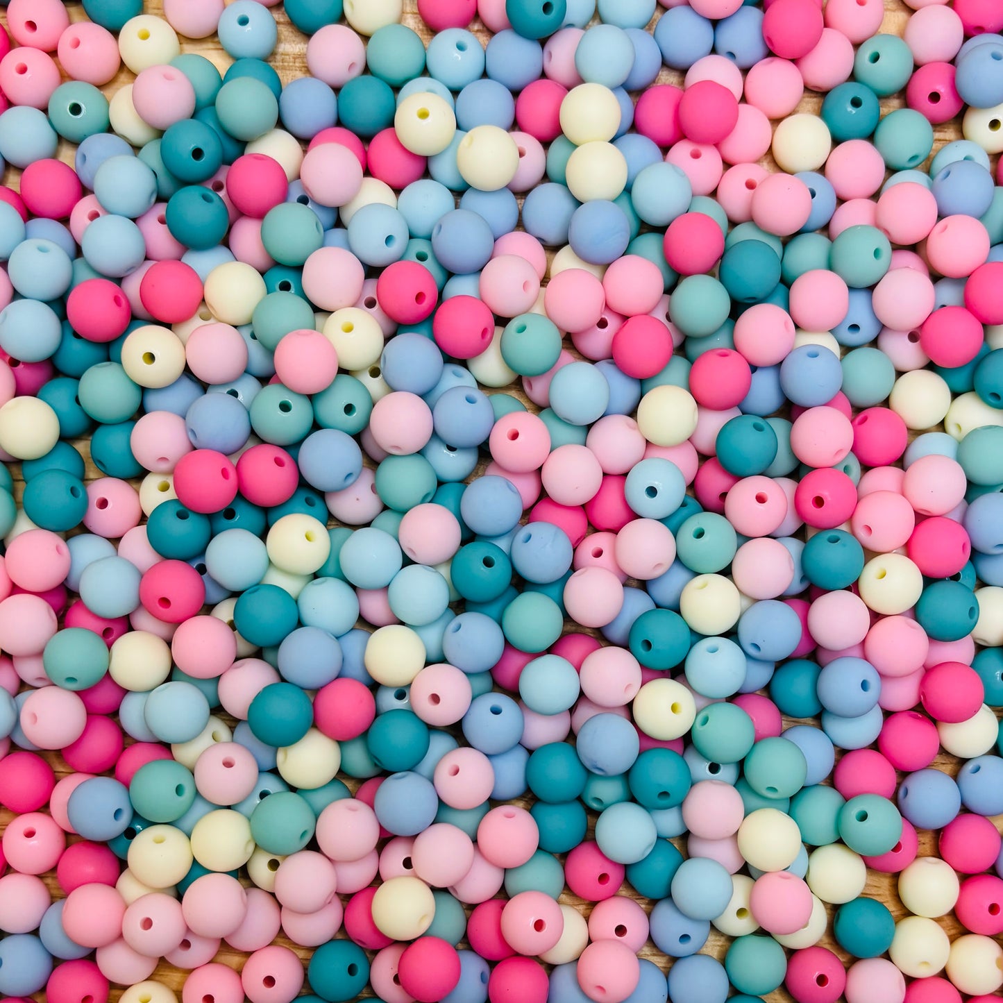 (10 mm) Matte colored beads - Sold by 50ml