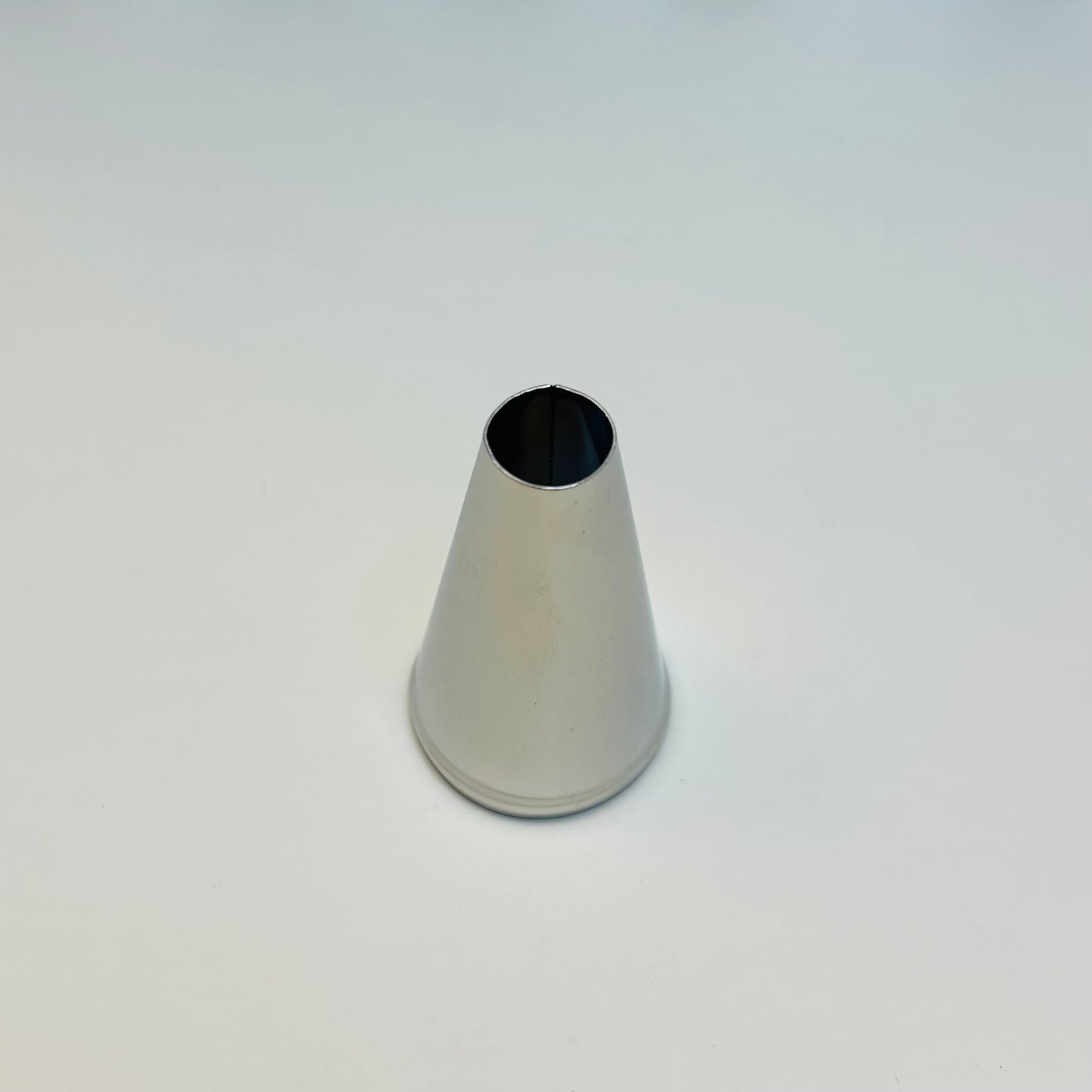 Embout pour colle crème