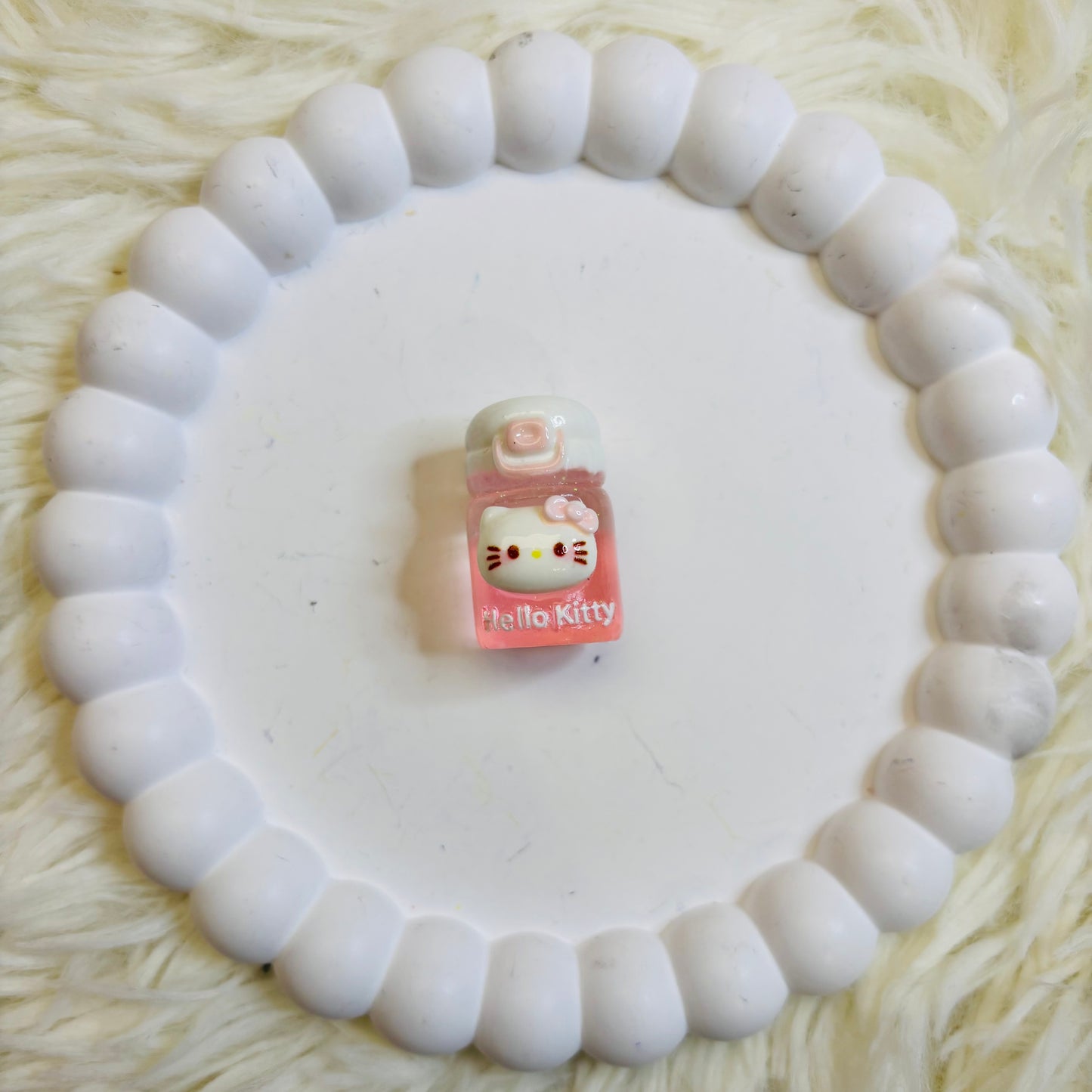 Miniature en résine - HK Pastel Bottle (Vendu à l’unité) 🌸