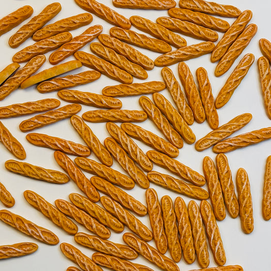 Charms en résine - Baguette de Pain 🥖✨