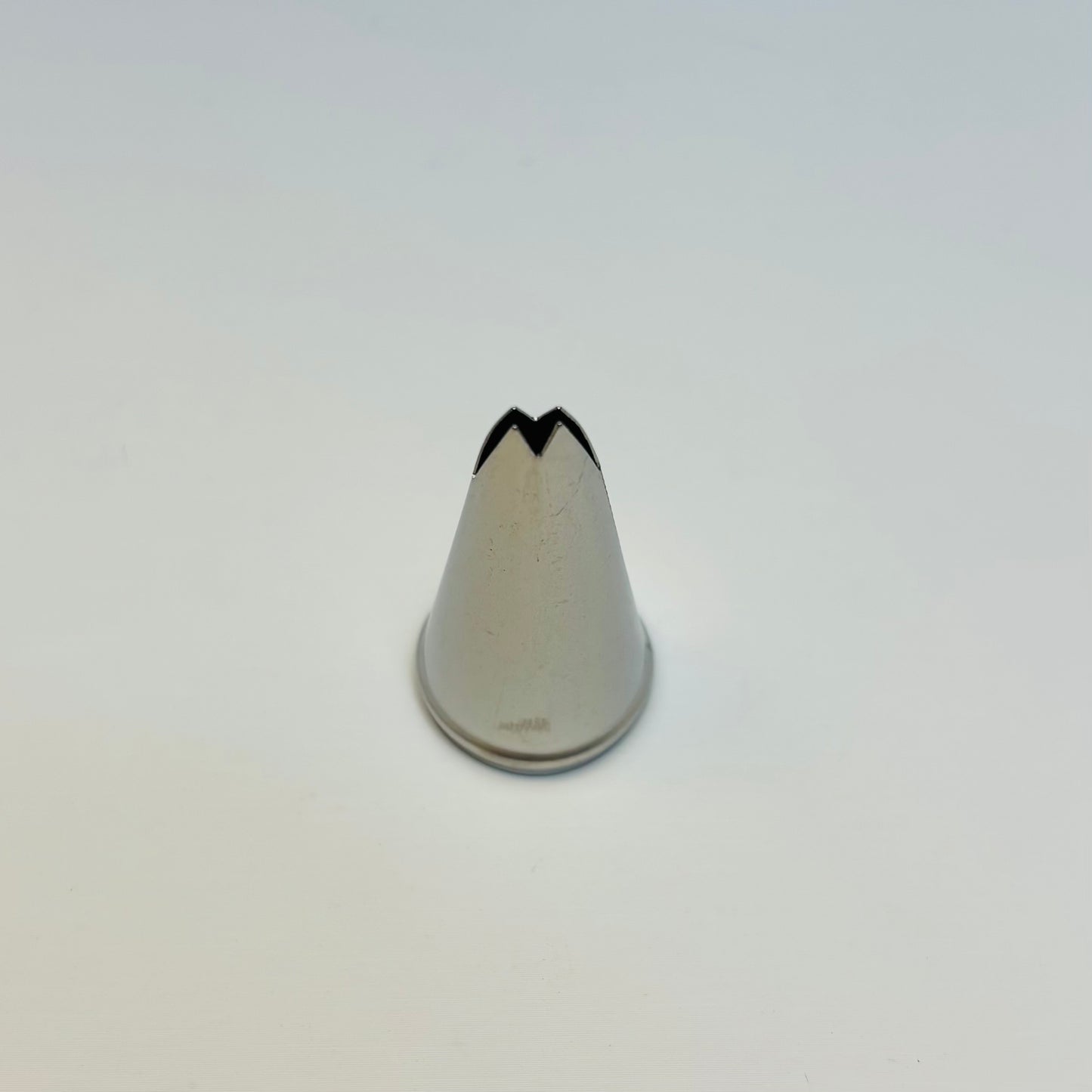 Embout pour colle crème