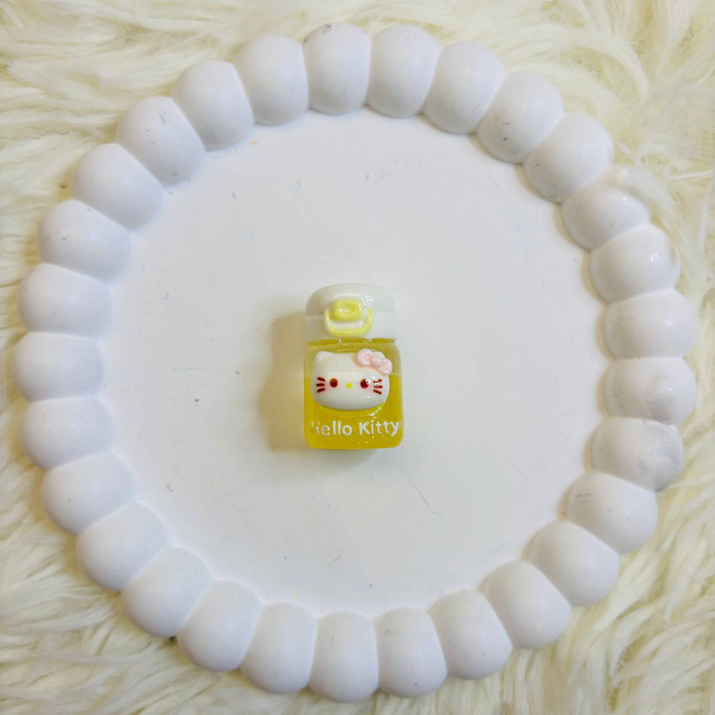 Miniature en résine - HK Pastel Bottle (Vendu à l’unité) 🌸