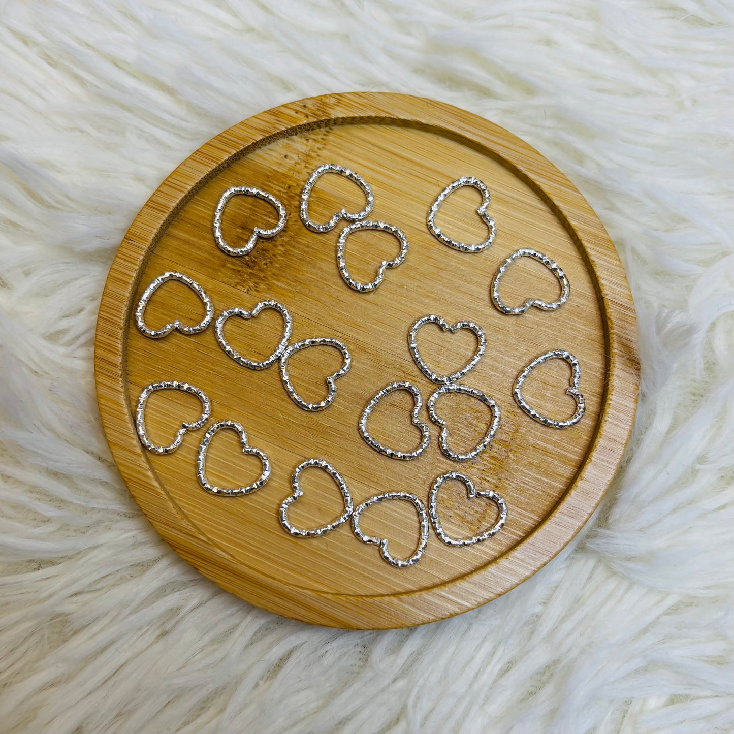 Textured connector ring - fancy