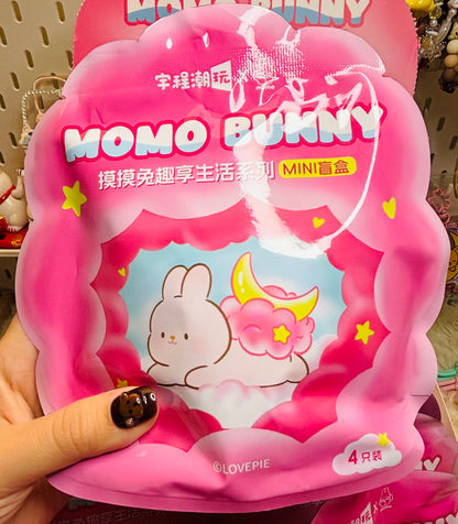 Momo (4 figurines dans 1 sachet)