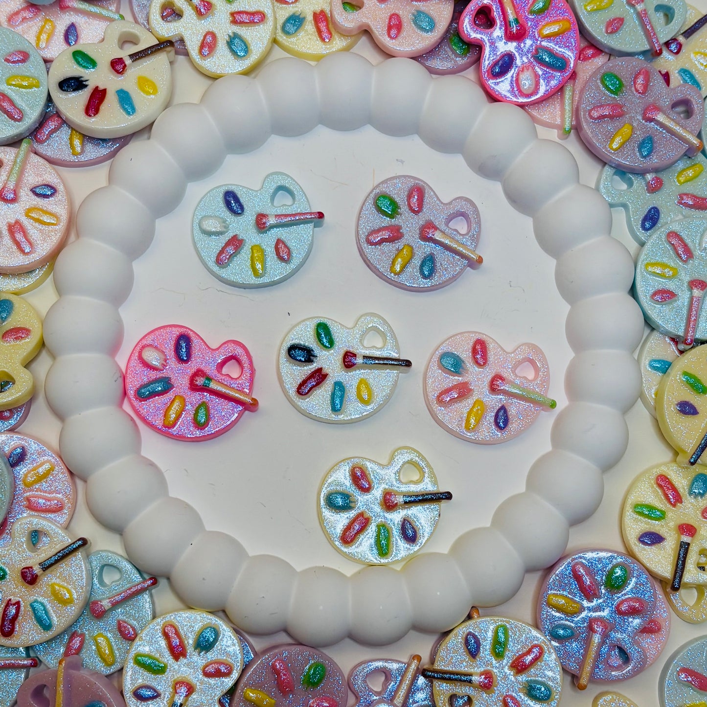 Sparkly Paint Palettes