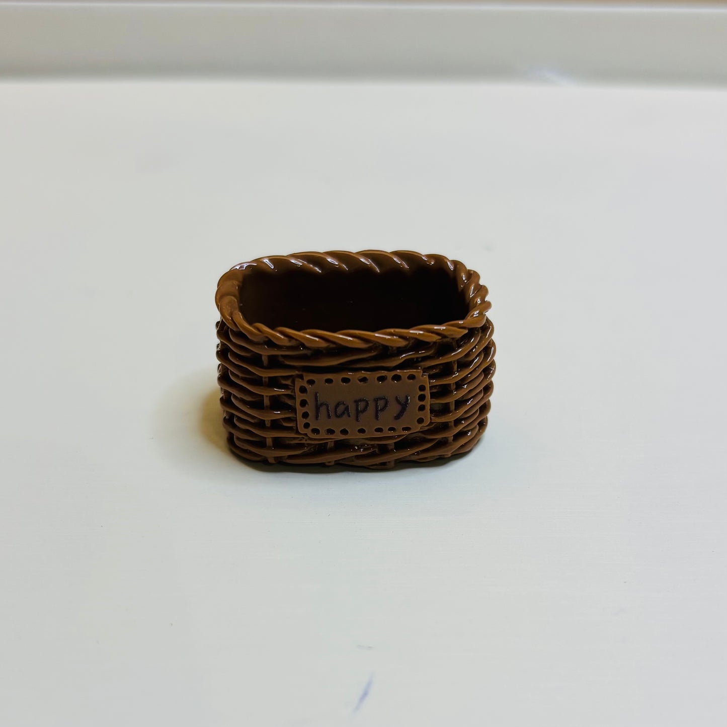 Miniature en résine - Panier (Vendu à l’unité) 🌸