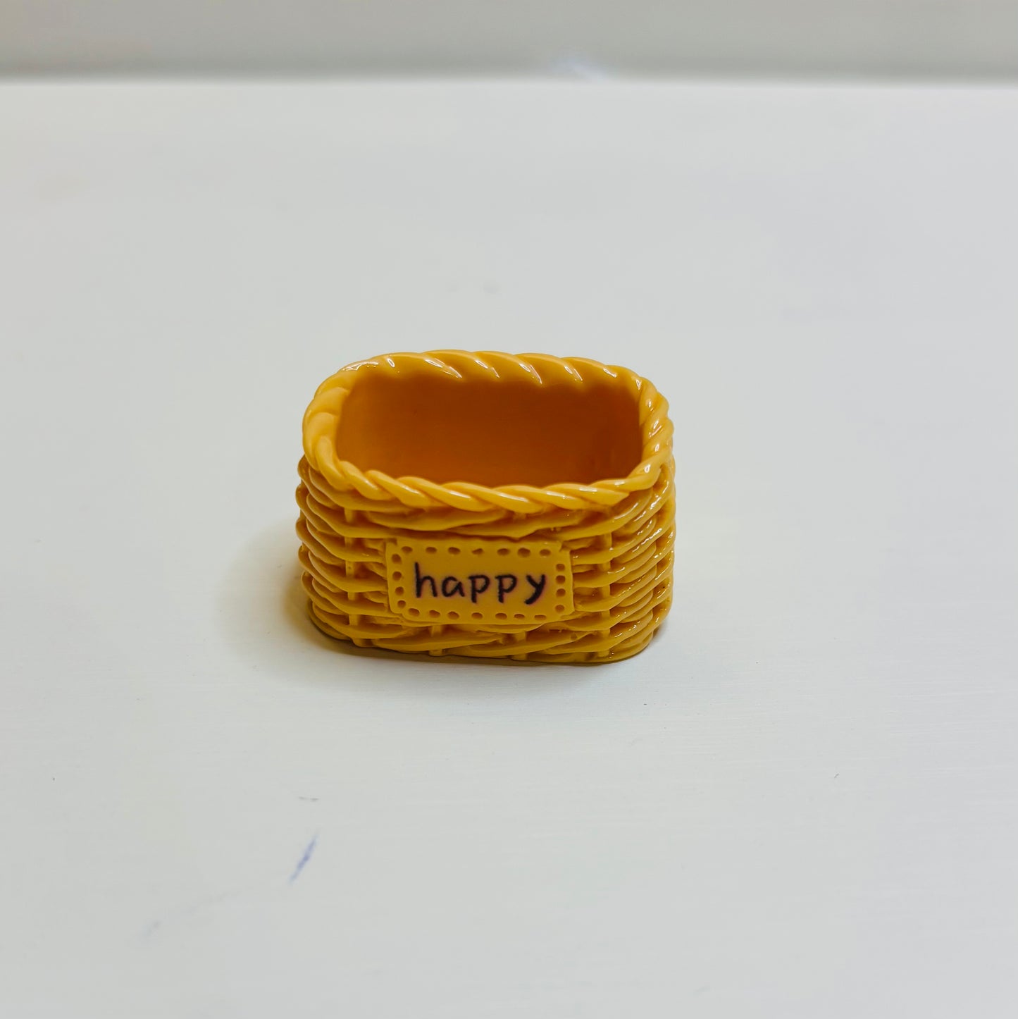 Miniature en résine - Panier (Vendu à l’unité) 🌸